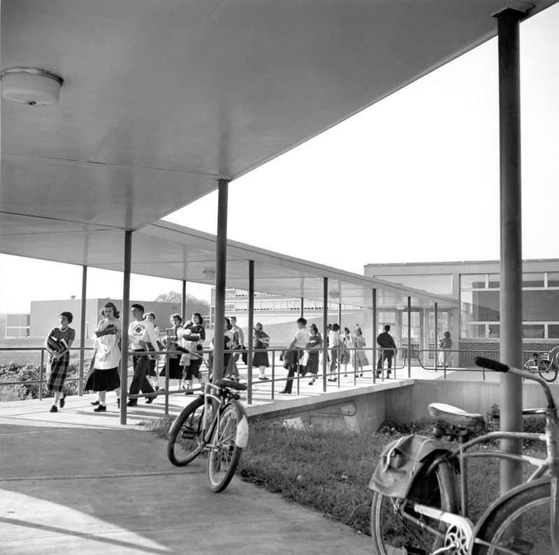 Illustration for article titled Extraordinary Photos of Everyday Life in Oak Ridge, the Secret City